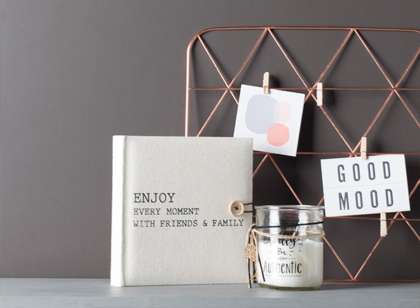 COLORS + Series Bright: Placas de Superficie Sólida 